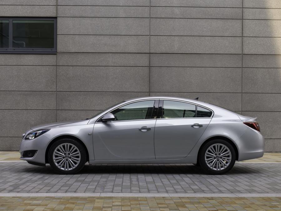  Vauxhall Insignia ecoFLEX Hatchback 2013 года  (фото 9 из 25)